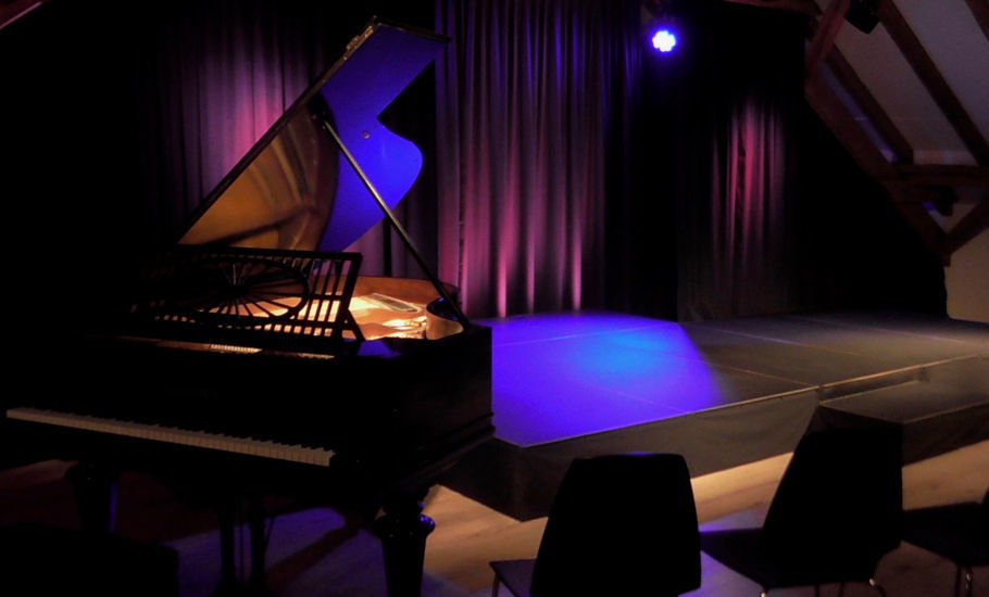 buehne_slider_i.jpg buehne_slider_i.jpg